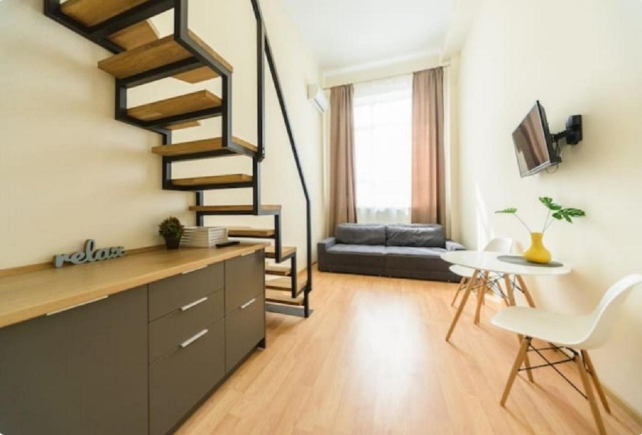 Loft Smart House Apartment Kiev Bagian luar foto